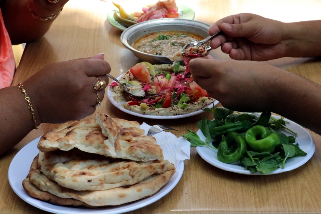 Hatay ve Tarsus mutfağından adı aynı sunumu farklı lezzet: Humus
